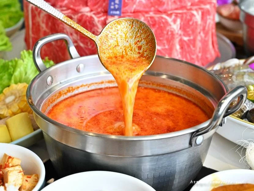 台中市北屯區冭夯鍋物|台中海洋系鍋物,一人只要368元起,自助吧、飯食、霜淇淋無限放題