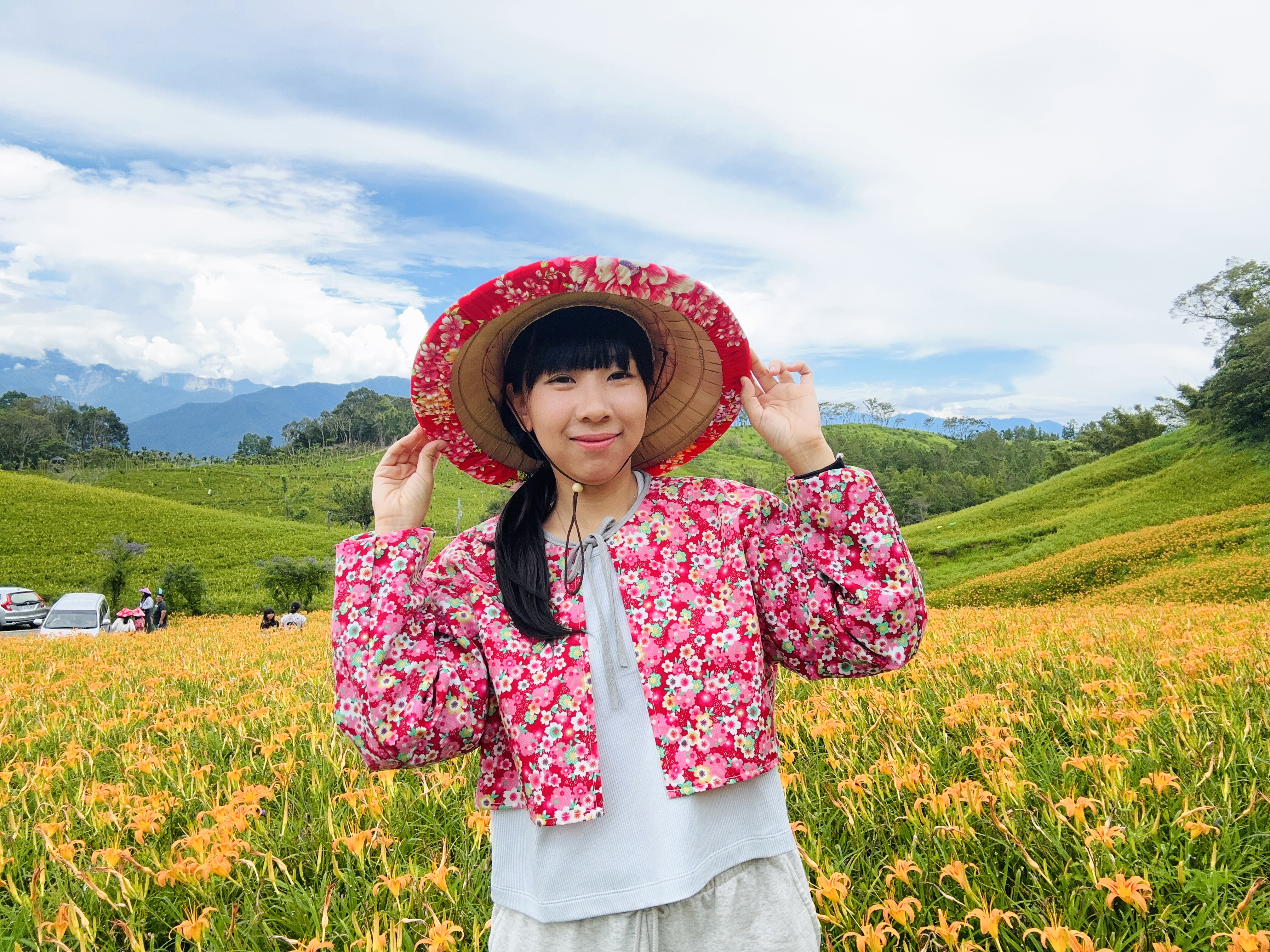 2025赤科山金針花季一日遊｜花海拍照秘境、窯燒金針體驗＋加