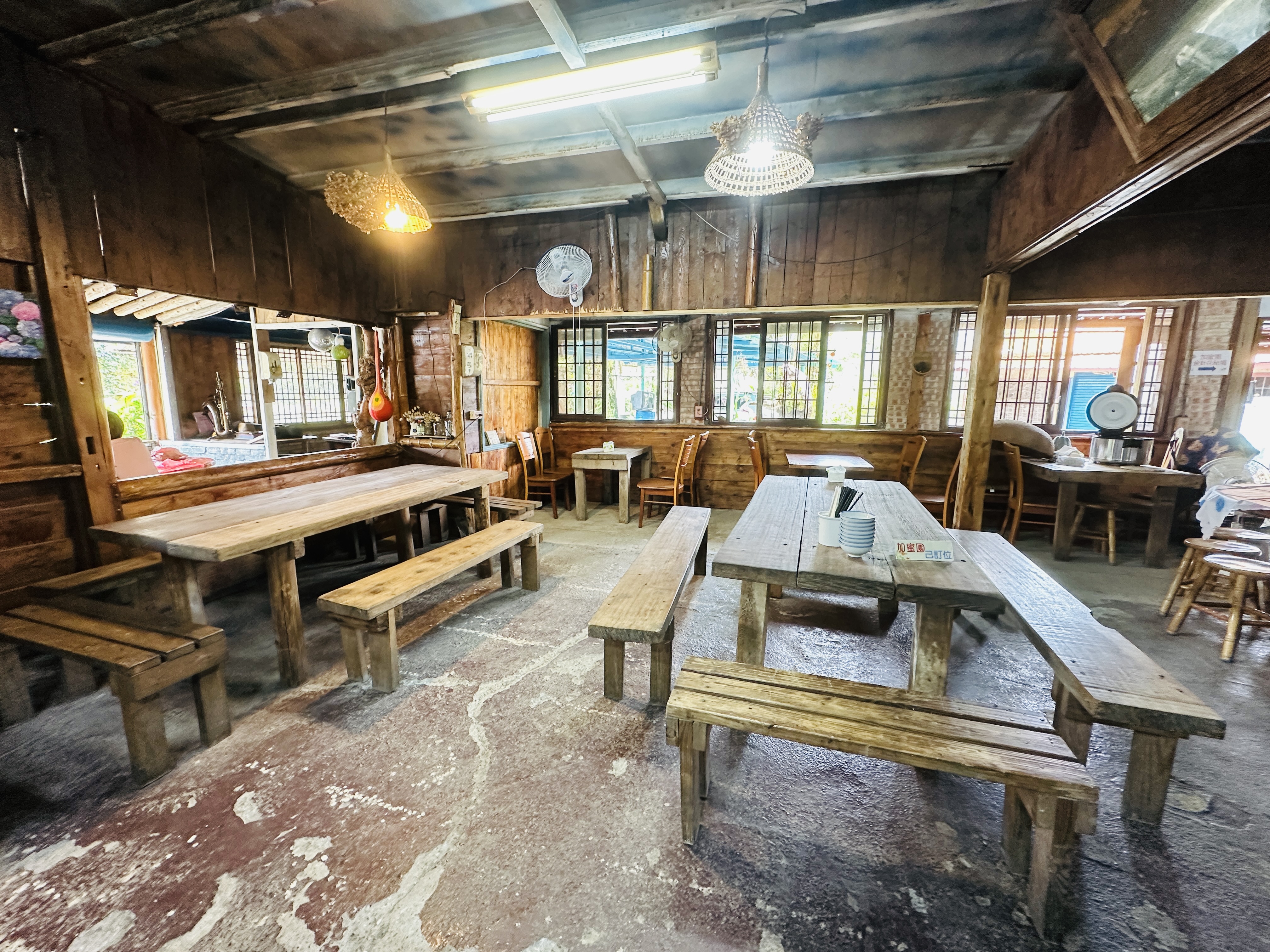 2025赤科山金針花季一日遊｜花海拍照秘境、窯燒金針體驗＋加