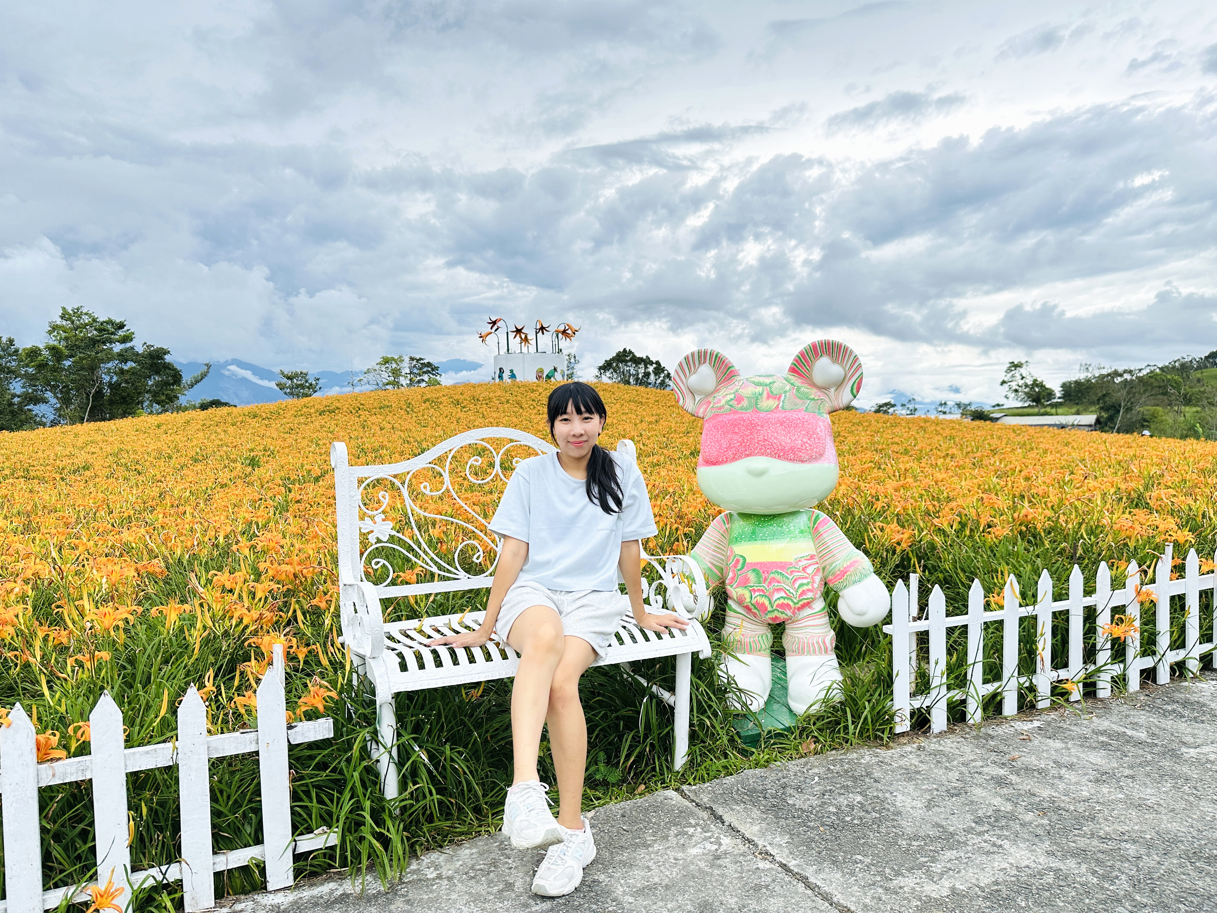 2025赤科山金針花季一日遊｜花海拍照秘境、窯燒金針體驗＋加