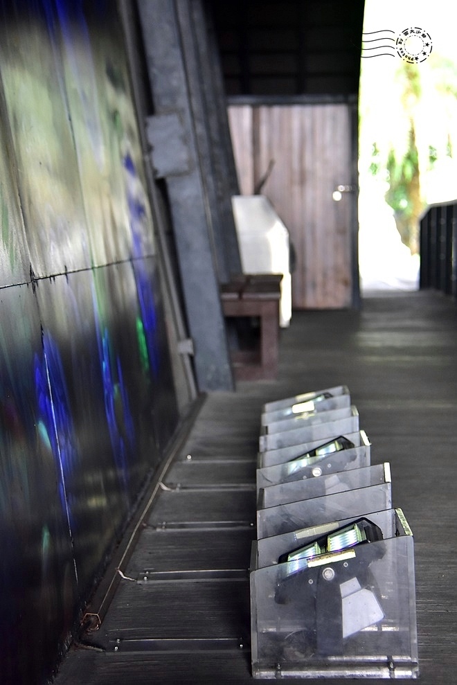 【蘇東隧道】紫光燈