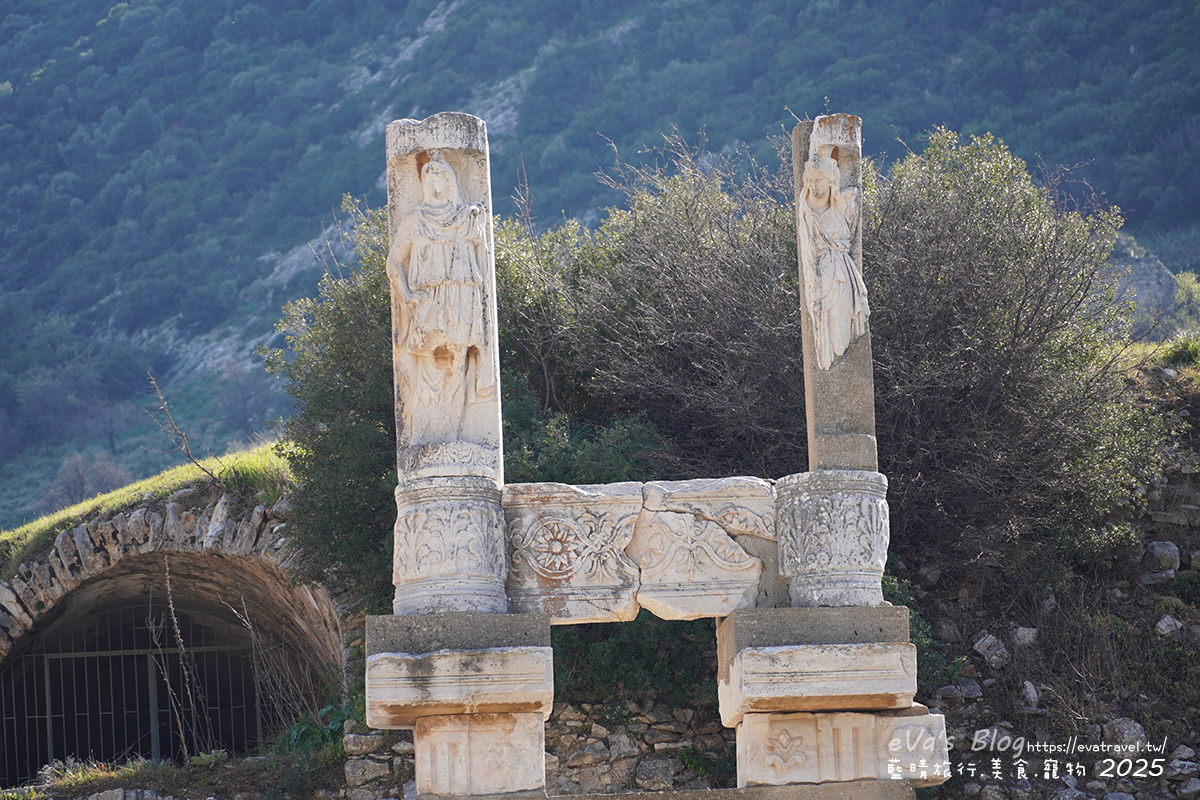 土耳其【土耳其蜜月旅遊】Ephesus Archaeological Site 艾菲索斯古城（以弗所）｜漫步千年古羅馬遺址令人驚嘆。土耳其景點