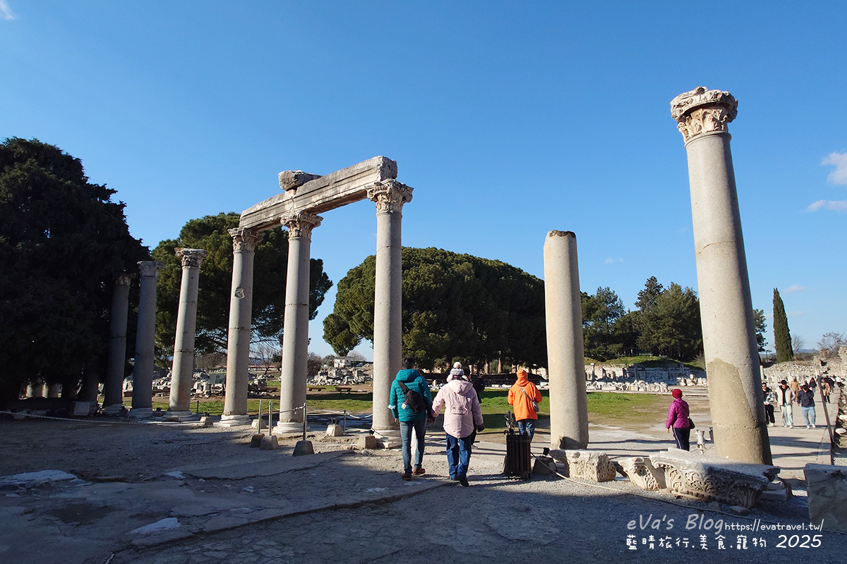 土耳其【土耳其蜜月旅遊】Ephesus Archaeological Site 艾菲索斯古城（以弗所）｜漫步千年古羅馬遺址令人驚嘆。土耳其景點
