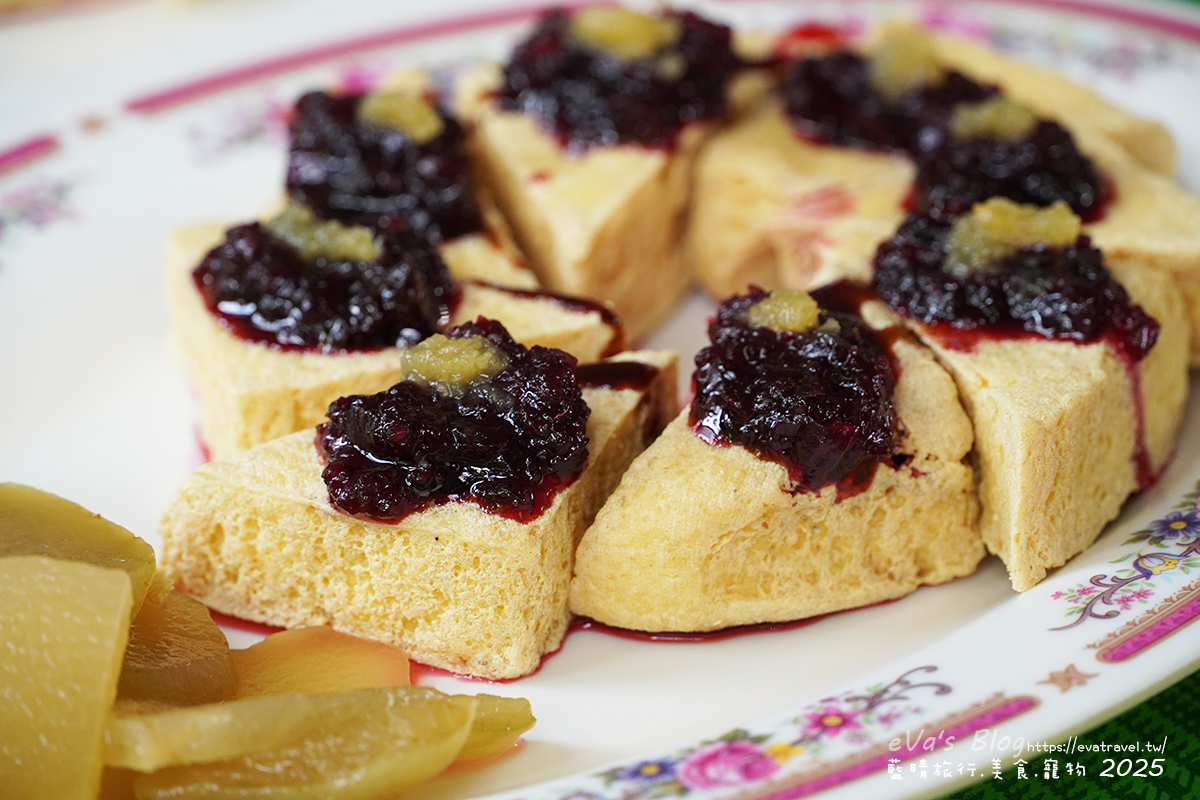 桃園市觀音區【桃園季節限定】蓮荷園休閒農場｜大王蓮水上漂體驗、寵物友善農園、美食洛神花臭豆腐、蓮子豆花。桃園景點