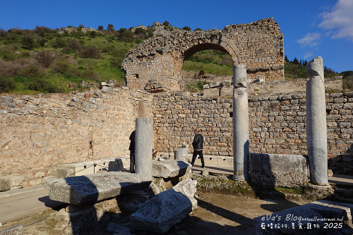 土耳其【土耳其蜜月旅遊】Ephesus Archaeological Site 艾菲索斯古城（以弗所）｜漫步千年古羅馬遺址令人驚嘆。土耳其景點