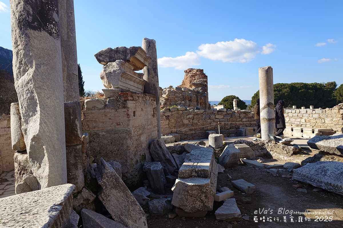 土耳其【土耳其蜜月旅遊】Ephesus Archaeological Site 艾菲索斯古城（以弗所）｜漫步千年古羅馬遺址令人驚嘆。土耳其景點
