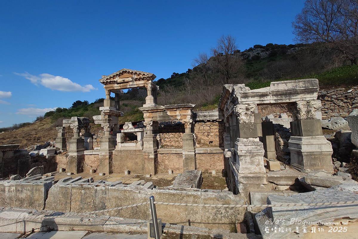 土耳其【土耳其蜜月旅遊】Ephesus Archaeological Site 艾菲索斯古城（以弗所）｜漫步千年古羅馬遺址令人驚嘆。土耳其景點