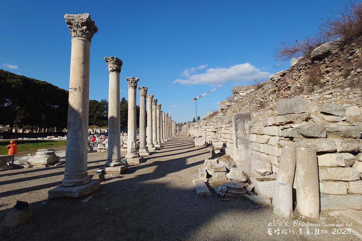土耳其【土耳其蜜月旅遊】Ephesus Archaeological Site 艾菲索斯古城（以弗所）｜漫步千年古羅馬遺址令人驚嘆。土耳其景點