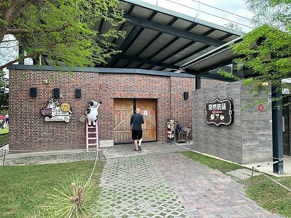 雲林免門票牧場推薦！千巧谷牛樂園，可搭小火車逛樂園，親子旅遊好景點