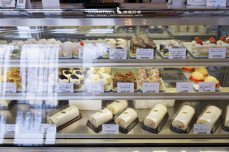 日本北海道公路之旅必訪苫小牧美食，品嚐療癒系貓咪拉花咖啡與冠軍甜點。