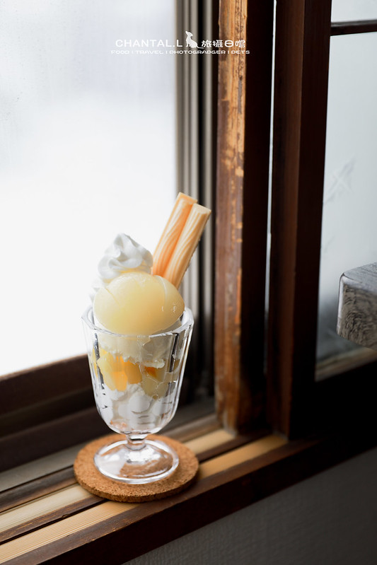 日本北海道公路之旅必訪苫小牧美食，品嚐療癒系貓咪拉花咖啡與冠軍甜點。