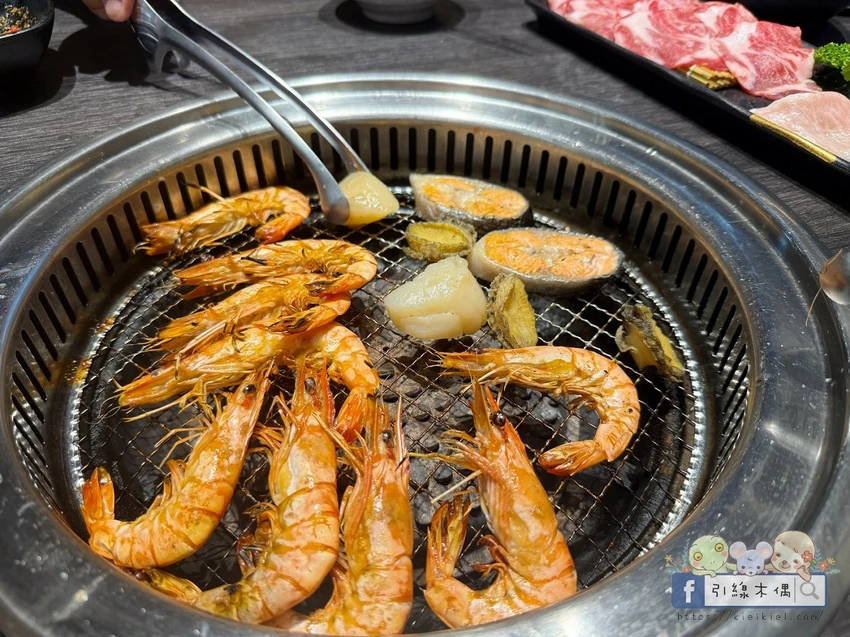 嘉義市西區《好客燒肉嘉義店》不到千元吃和牛?人氣老店全新升級回歸!有酷聖石、火鍋跟上百種食材一次滿足。嘉義生日聚餐燒烤最划算優惠~