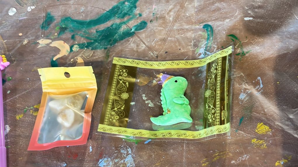 宜蘭Robert Y廢墟暴龍館！實境解謎暴龍的魔法，揭開遠古恐龍化石之謎！