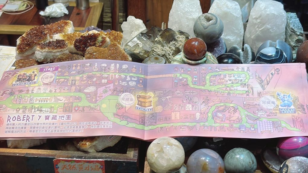 宜蘭Robert Y廢墟暴龍館！實境解謎暴龍的魔法，揭開遠古恐龍化石之謎！