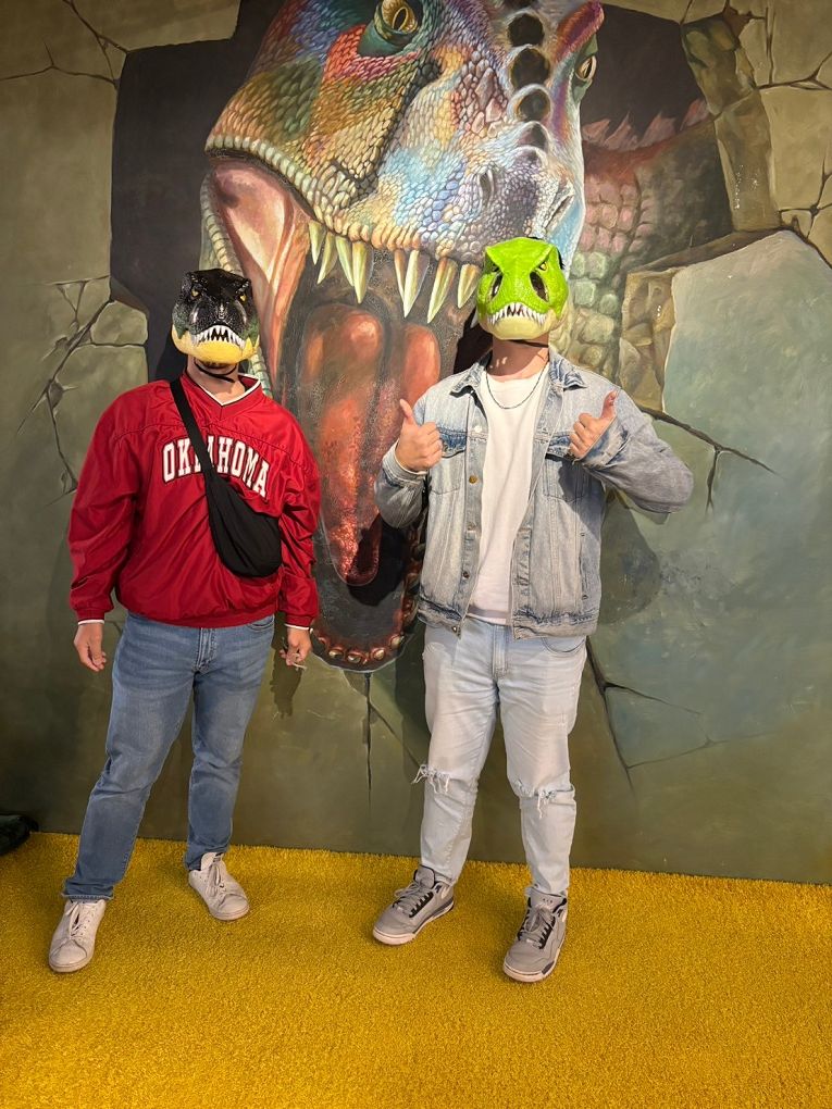 宜蘭Robert Y廢墟暴龍館！實境解謎暴龍的魔法，揭開遠古恐龍化石之謎！