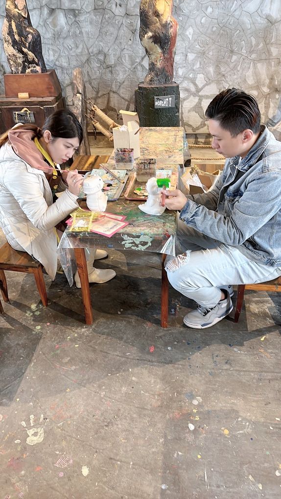 宜蘭Robert Y廢墟暴龍館！實境解謎暴龍的魔法，揭開遠古恐龍化石之謎！