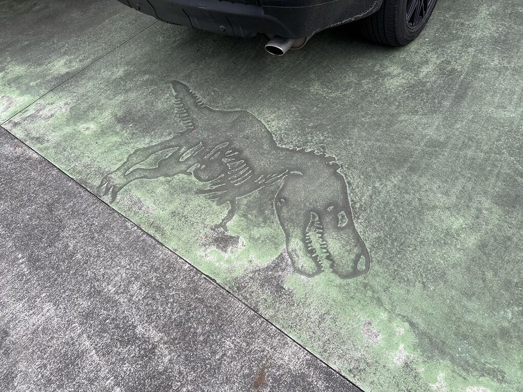 宜蘭Robert Y廢墟暴龍館！實境解謎暴龍的魔法，揭開遠古恐龍化石之謎！