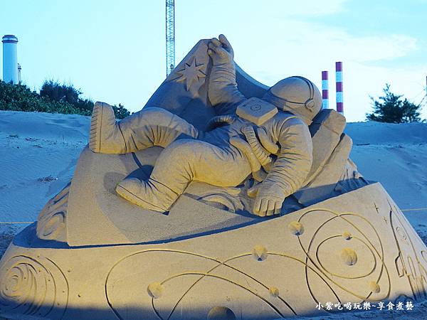 16月球上我逍遙夢-2025通霄沙雕藝術節.jpg