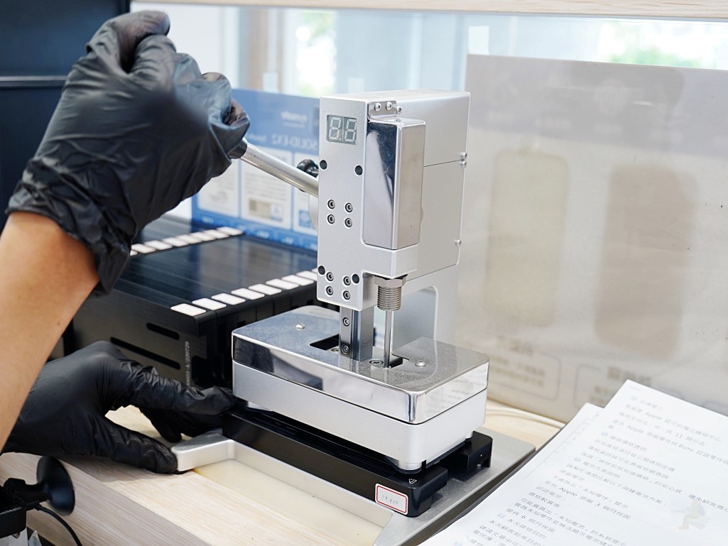 【台中 iPhone 維修推薦】鼎威維修 iPhone 14 Pro 換電池＋深層清潔、防水膠完整攻略