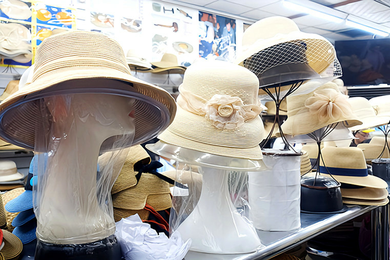 /tmp/phpNbwi3X /tmp/phpNbwi3X