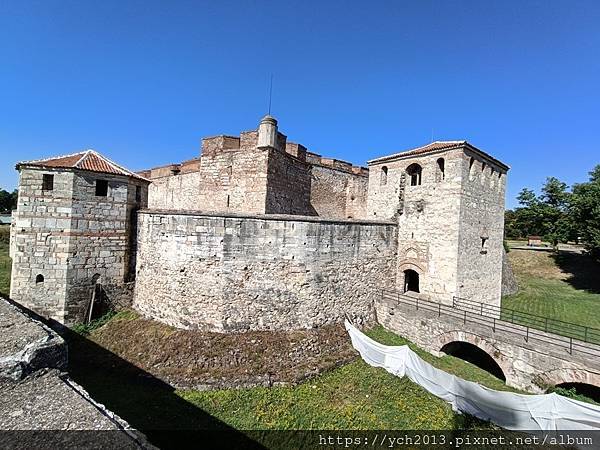 進入保加利亞邊界城鎮維丁，走逛多瑙河邊巴巴維達城堡