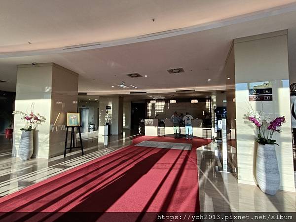 羅馬尼亞最後一晚歇腳處-克拉科瓦Ramada Plaza C