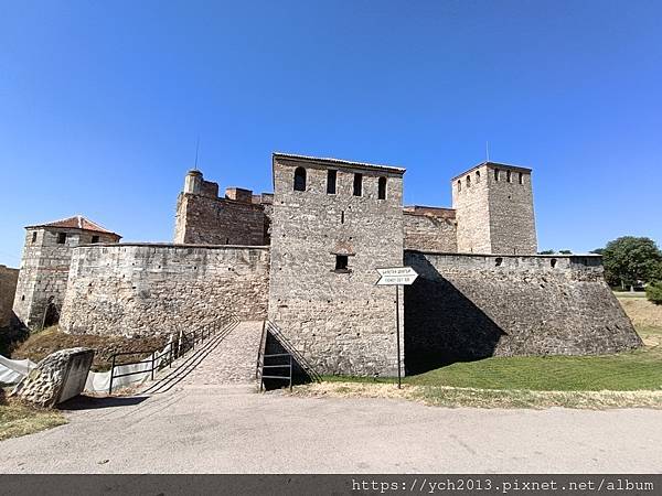 進入保加利亞邊界城鎮維丁，走逛多瑙河邊巴巴維達城堡