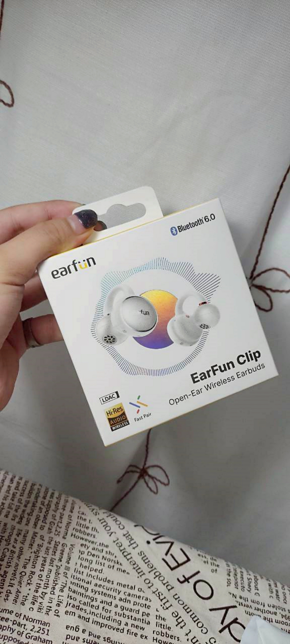 3C開箱｜開放夾扣式藍牙耳機推薦，EarFun Clip 開