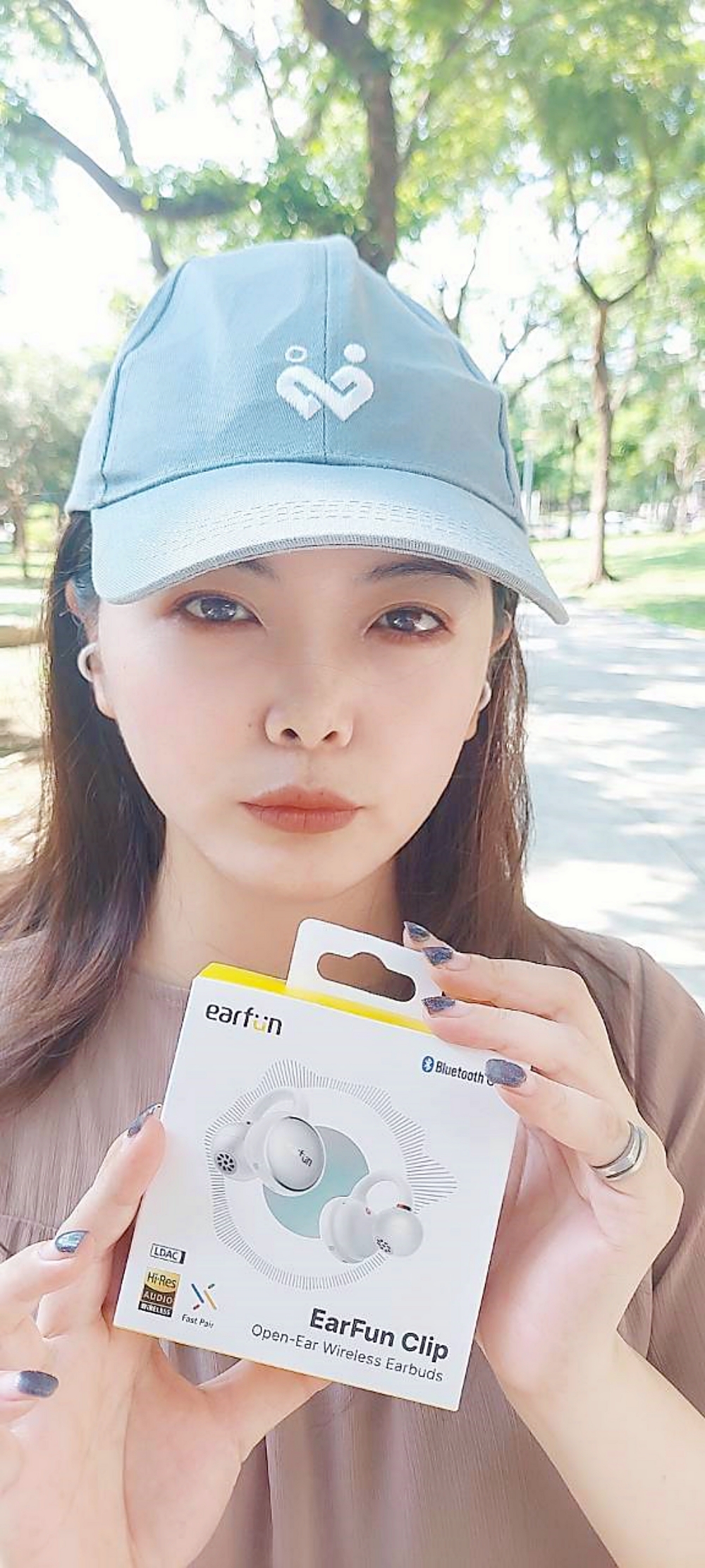 3C開箱｜開放夾扣式藍牙耳機推薦，EarFun Clip 開