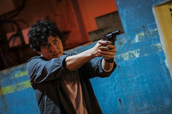 【電影首映會】#黑白線人，姜河那、柳海真演技爆發，黑白兩道間