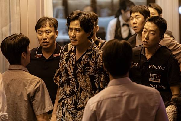 【電影首映會】#黑白線人，姜河那、柳海真演技爆發，黑白兩道間