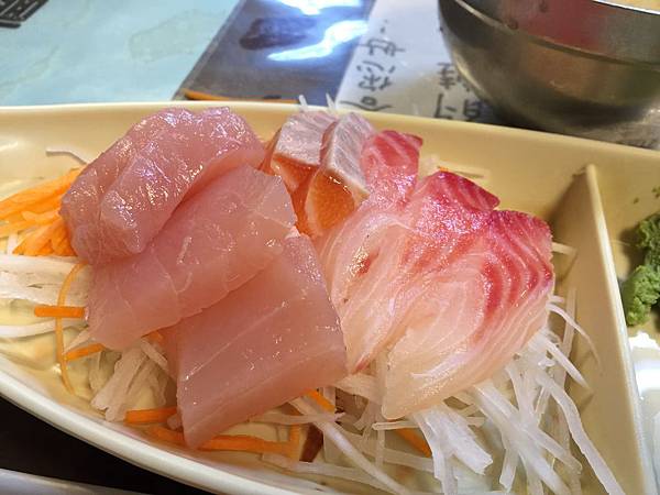 花蓮_小資女兩天一夜自助行(松園別館、翡翠谷、鯉魚潭、東大門自強夜市)