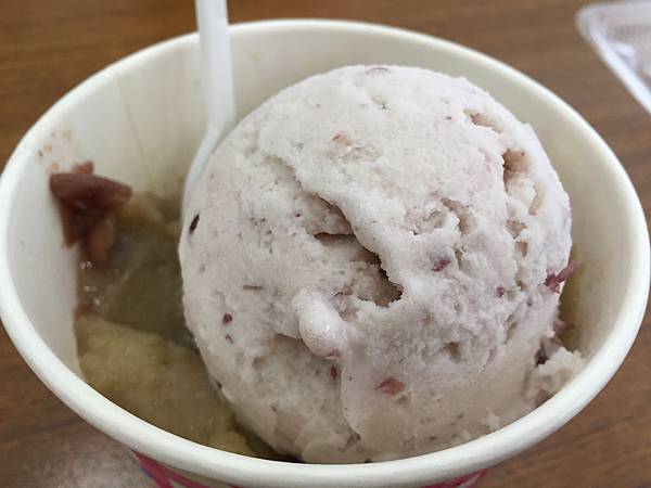 台中一日輕旅行_秋紅谷、東海大學、彩虹村、台中國家歌劇院、逢甲夜市