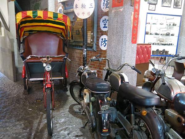 台中北區半日遊_台中公園、中友百貨、香蕉新樂園、一中街夜市