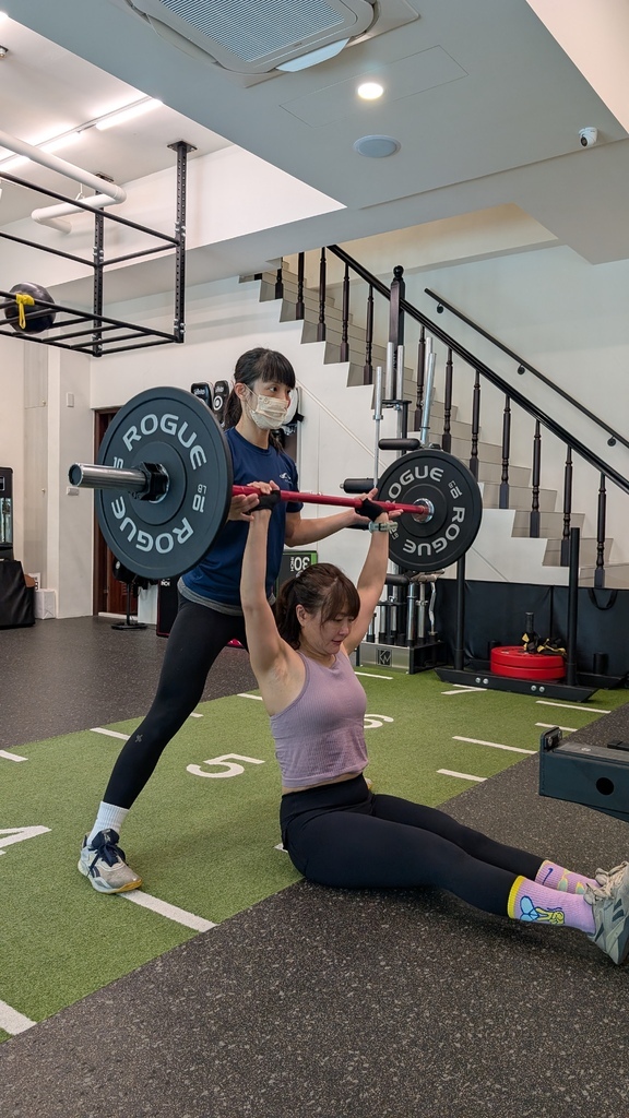 台南健身房推薦｜經歷健康低谷後，她用運動走回陽光｜每一次的喘