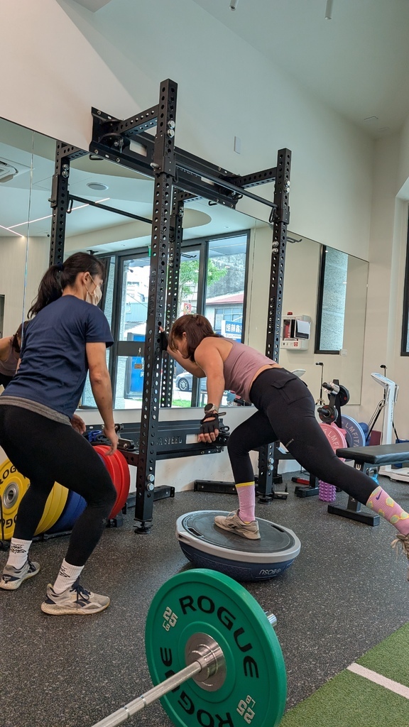 台南健身房推薦｜經歷健康低谷後，她用運動走回陽光｜每一次的喘