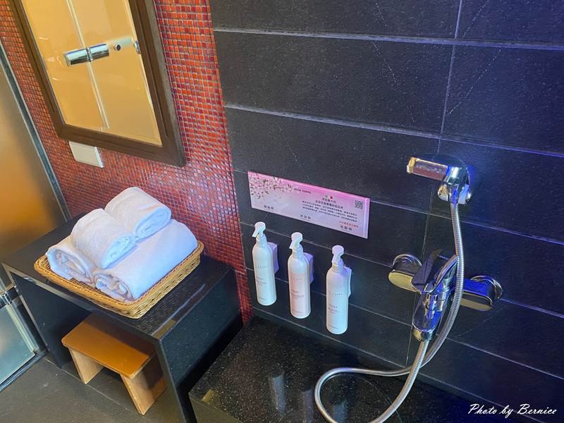金都精緻溫泉飯店~幸運升級親水景觀冷熱大湯屋 @Bernice的隨手筆記