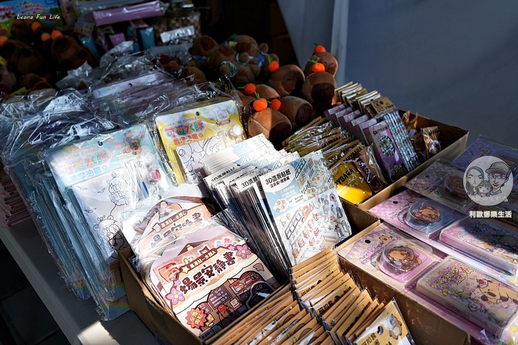 卡比胖拉出沒安平漁人碼頭!巨型水豚裝置 燈光秀超好拍,必訪台南景點攻略。