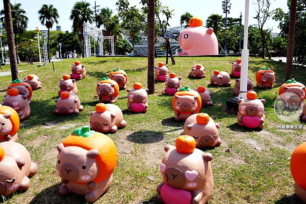 卡比胖拉出沒安平漁人碼頭!巨型水豚裝置 燈光秀超好拍,必訪台南景點攻略。