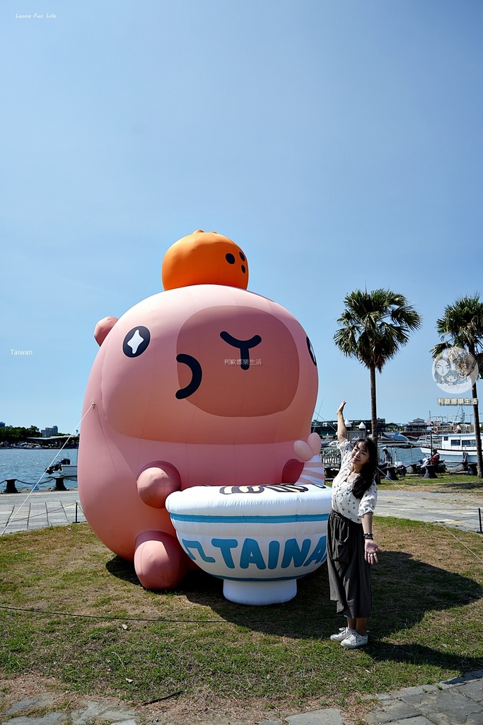 卡比胖拉出沒安平漁人碼頭!巨型水豚裝置 燈光秀超好拍,必訪台南景點攻略。