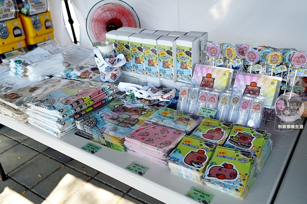 卡比胖拉出沒安平漁人碼頭!巨型水豚裝置 燈光秀超好拍,必訪台南景點攻略。