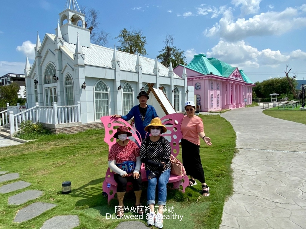 彰化員林最美打卡景點！琉璃仙境必拍粉紅教堂、精靈哈比屋，門票資訊攻略。