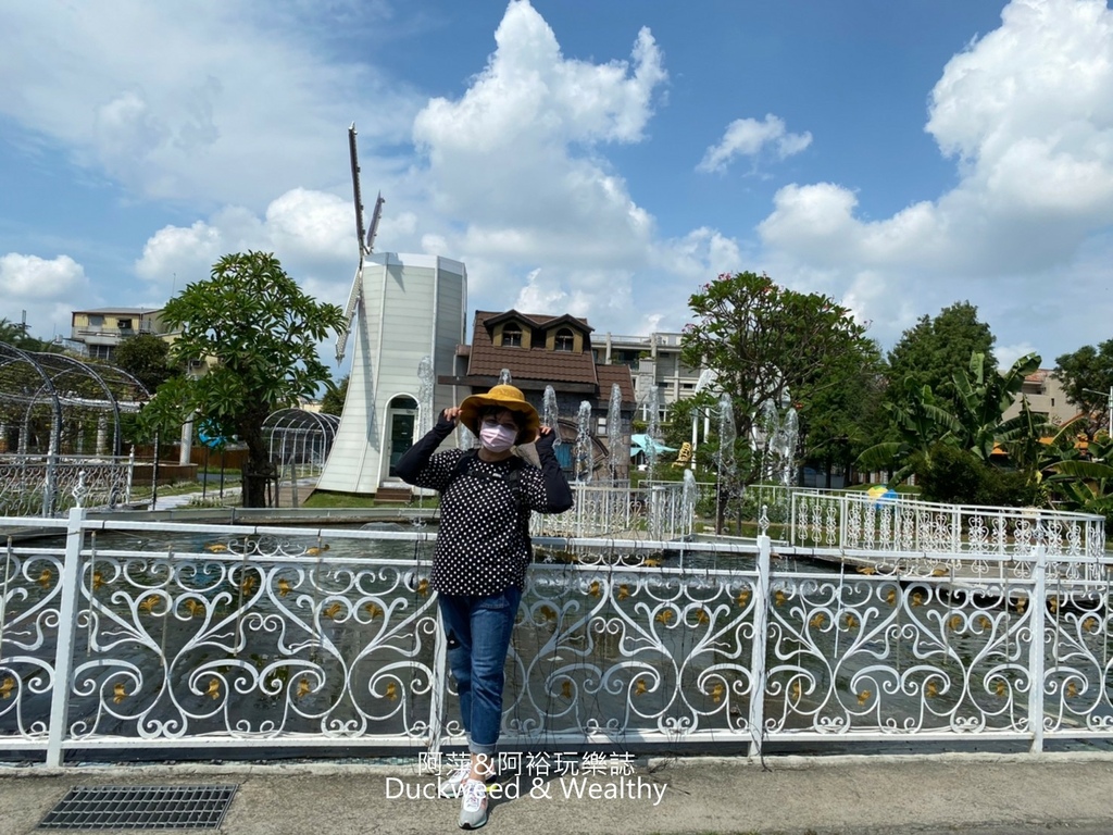 彰化員林最美打卡景點！琉璃仙境必拍粉紅教堂、精靈哈比屋，門票資訊攻略。