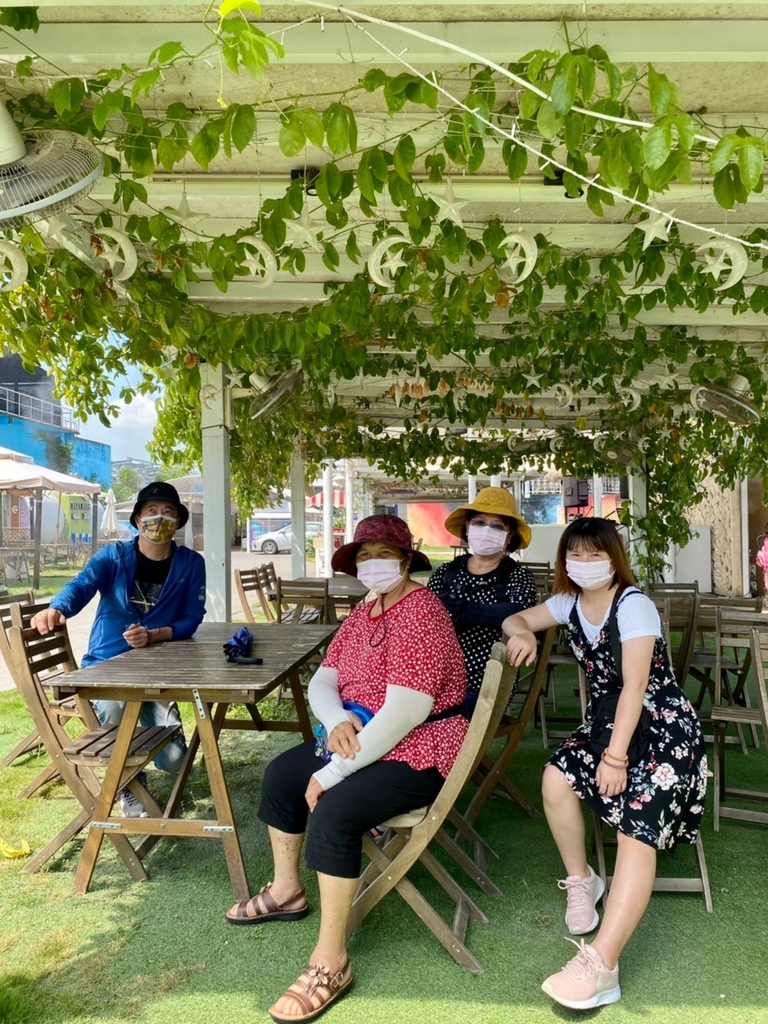 彰化員林最美打卡景點！琉璃仙境必拍粉紅教堂、精靈哈比屋，門票資訊攻略。