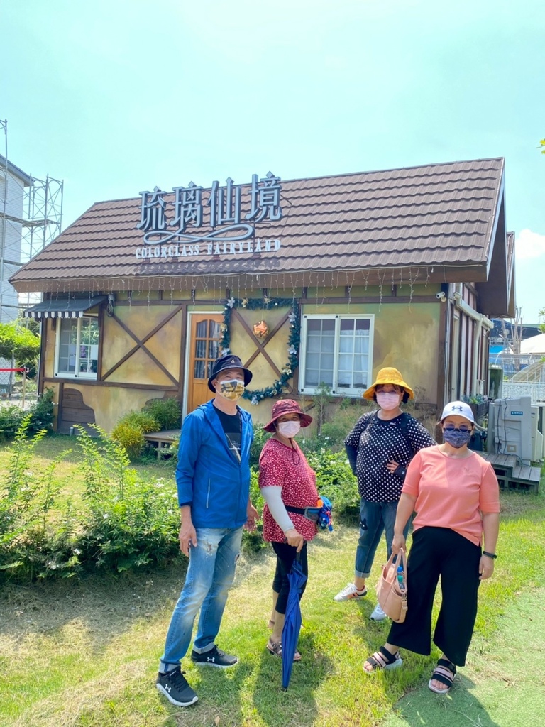 彰化員林最美打卡景點！琉璃仙境必拍粉紅教堂、精靈哈比屋，門票資訊攻略。