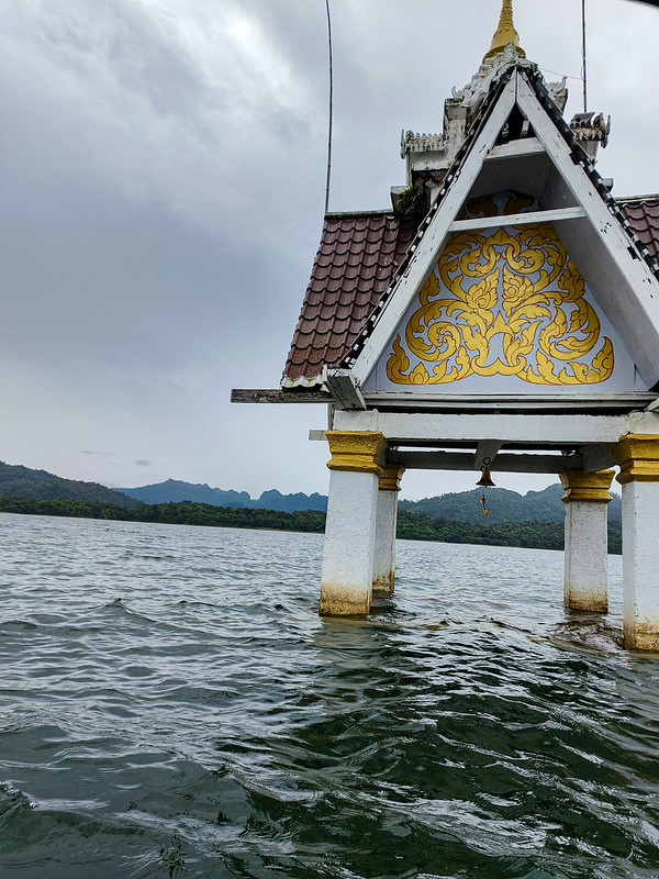 泰國綠色旅遊體驗!世界第二長木橋北碧夢橋,見證信仰與生活連結。