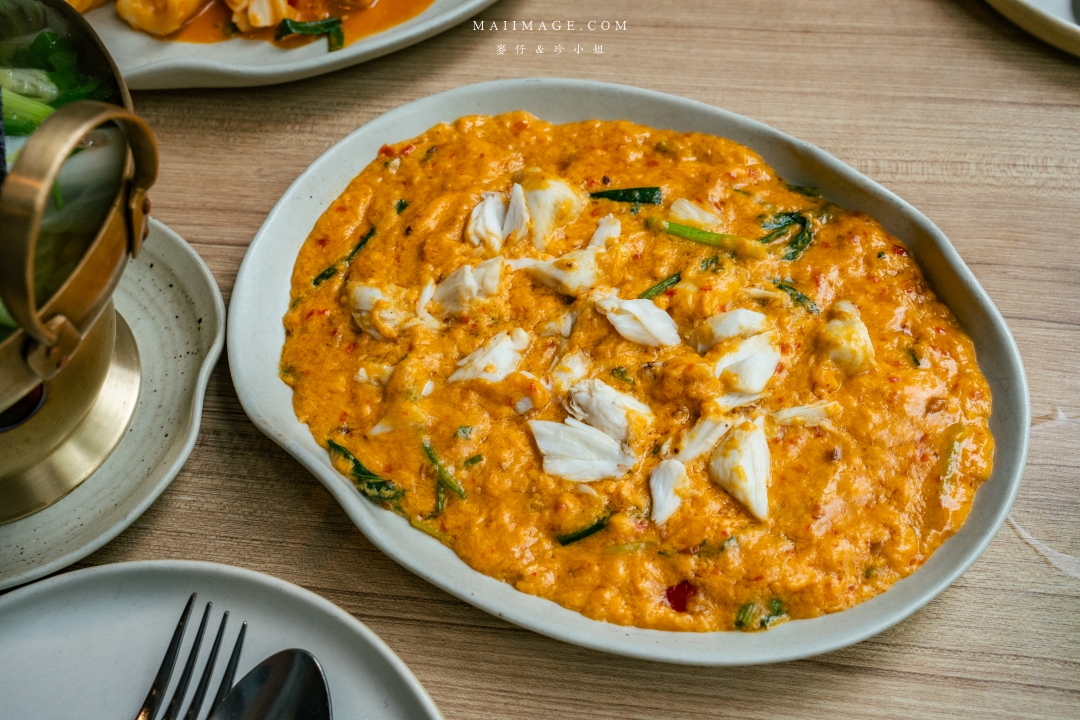 泰國曼谷美食推薦！Savoey上味泰餐館必點咖哩螃蟹，正宗泰式料理老字號。