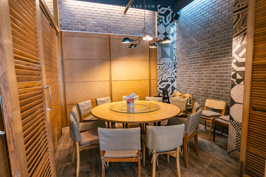 泰國曼谷美食推薦！Savoey上味泰餐館必點咖哩螃蟹，正宗泰式料理老字號。