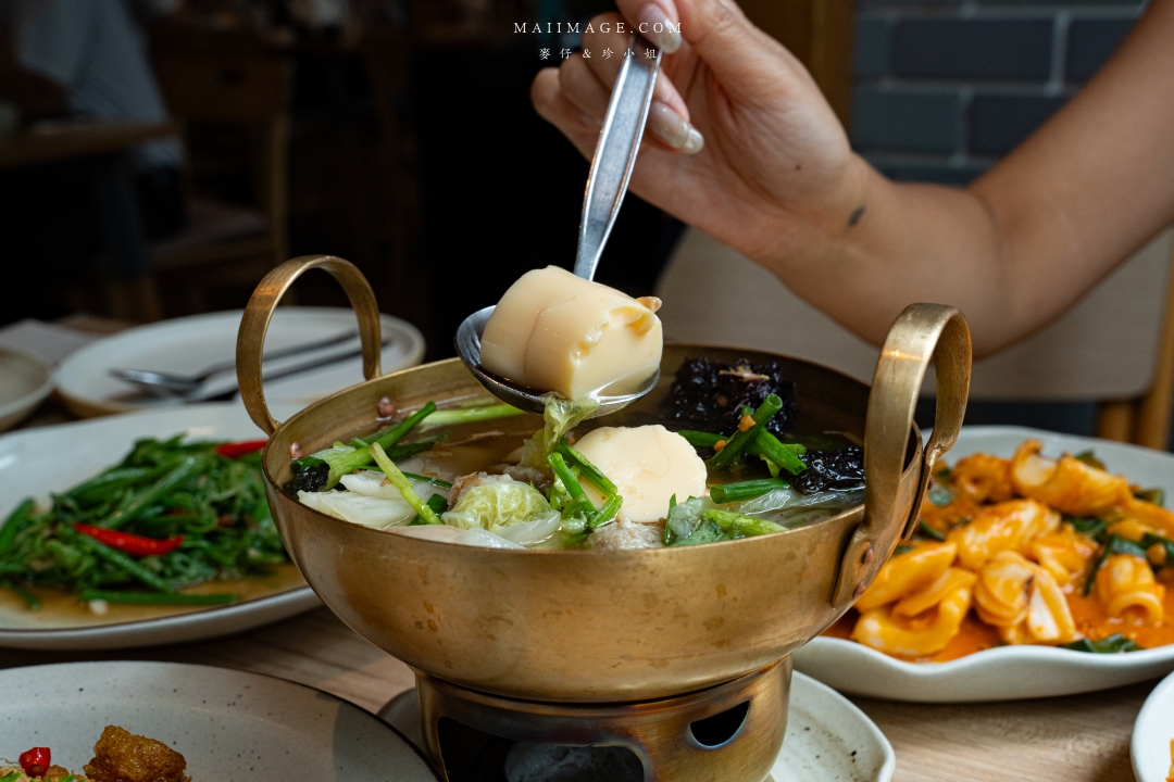 泰國曼谷美食推薦！Savoey上味泰餐館必點咖哩螃蟹，正宗泰式料理老字號。