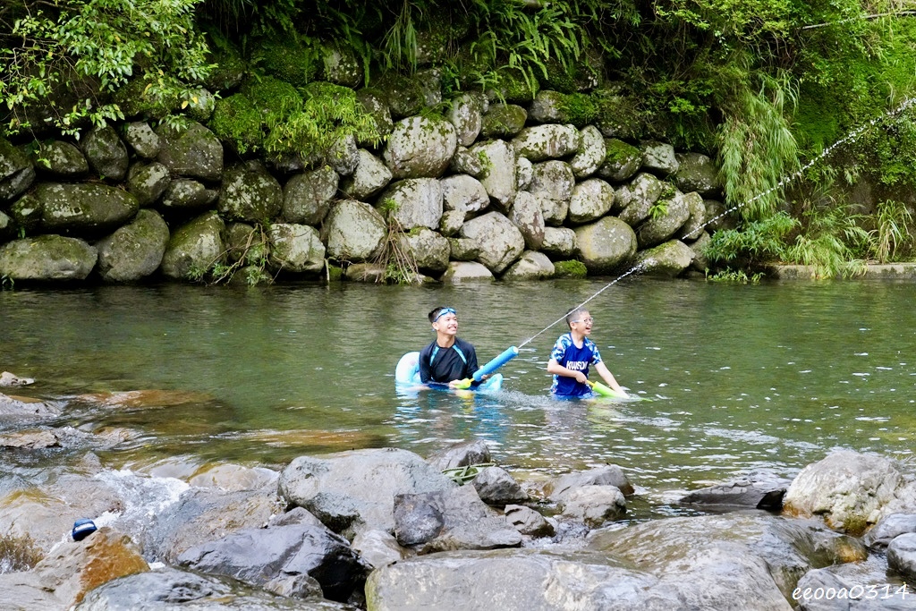 三峽大豹溪玩水攻略｜仙雲閣山莊免費溪邊烤肉玩水 + 荒郊野外